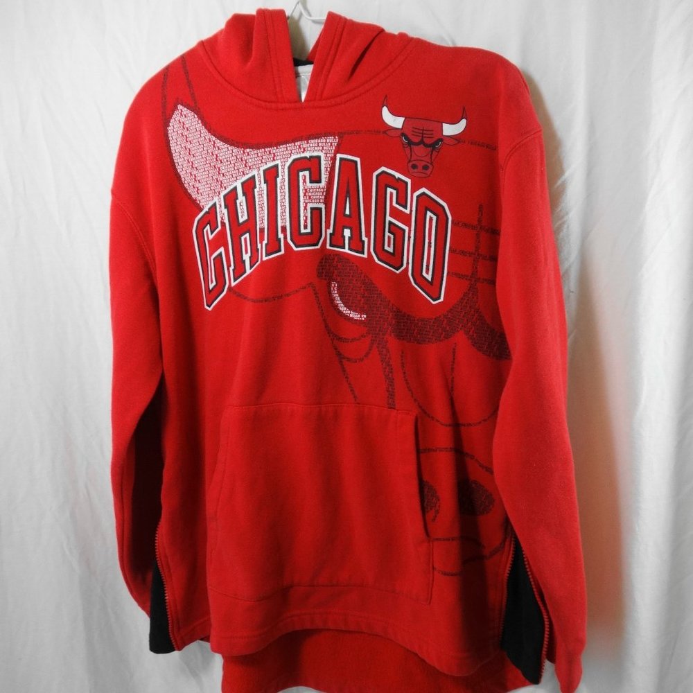 Chicago Bulls Red Youth Hoodie Large (14-16)